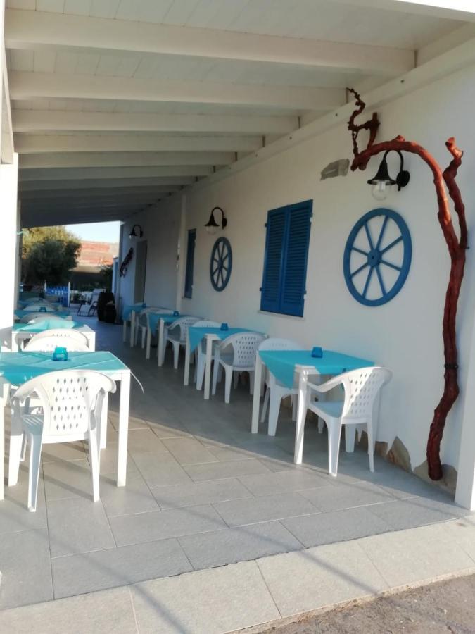 B&B And Home Restaurant La Casa Del Pescatore Sant'Anna Arresi Exterior photo