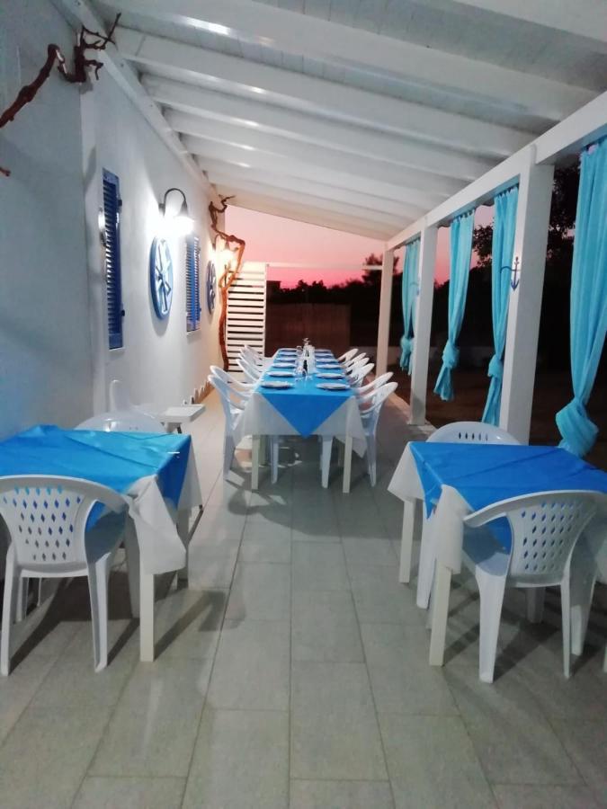B&B And Home Restaurant La Casa Del Pescatore Sant'Anna Arresi Exterior photo