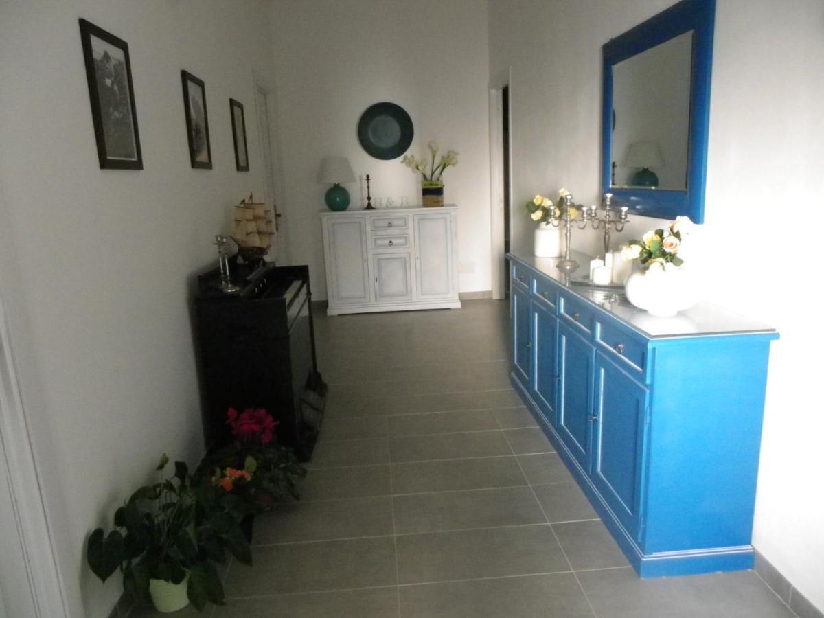 B&B And Home Restaurant La Casa Del Pescatore Sant'Anna Arresi Exterior photo
